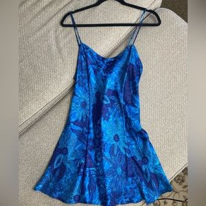 Vintage Victorias Secret 💙 Silky Lingerie Slip